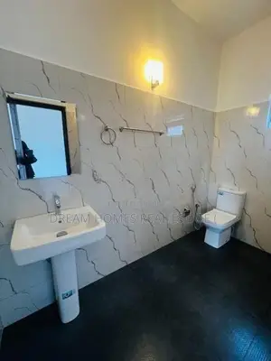 Modern Family House with CCTV and Remote Gate – Athurugiriya