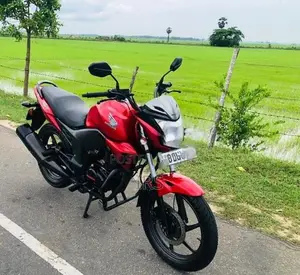 Honda CB Trigger 2016