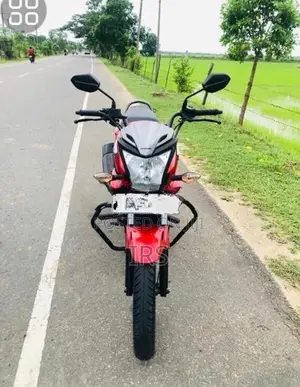 Honda CB Trigger 2016