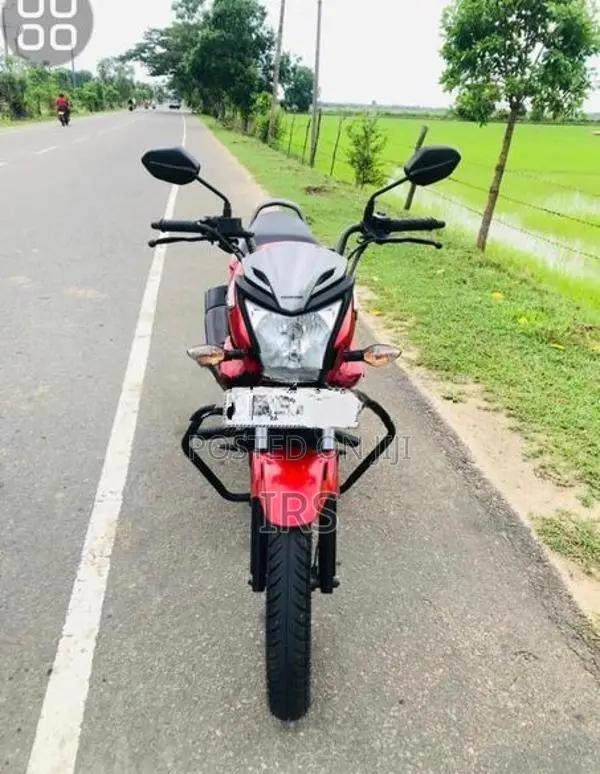 Honda CB Trigger 2016