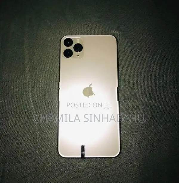 Apple iPhone 11 Pro Max (Used)