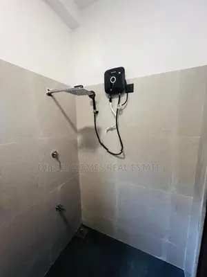 Modern Family House with CCTV and Remote Gate – Athurugiriya