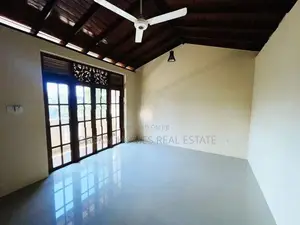Prime 3-Story Modern Residence for Rent – Thalawatugoda, Kotte
