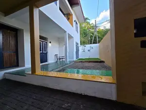 House For Sale in Thalawathugoda