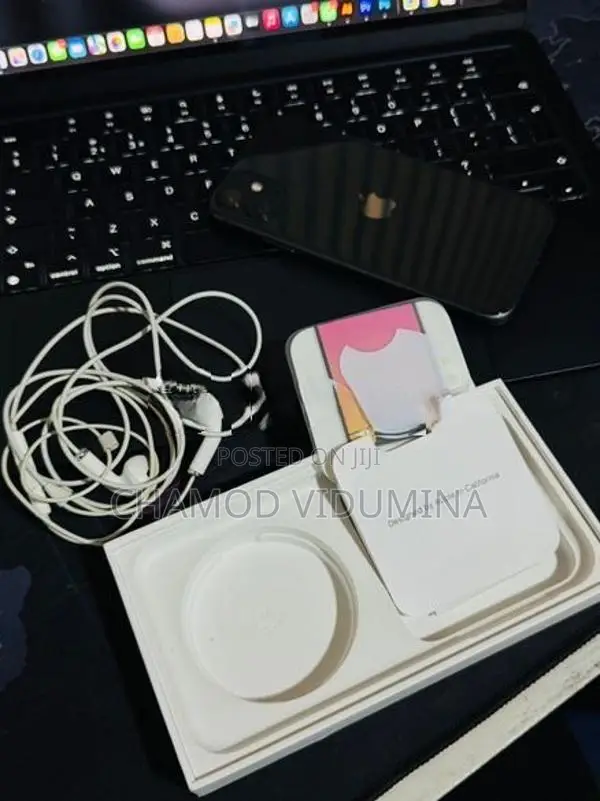 Apple iPhone 11 (Used)