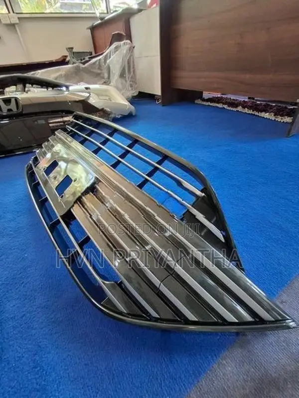 Toyota Axio 165 Lower grille