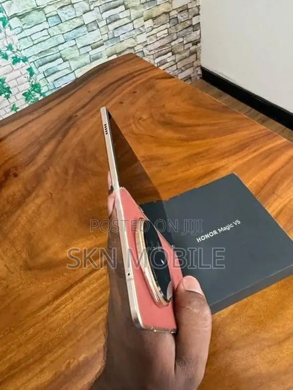 Honor Magic V5 16GB512GB (Used)