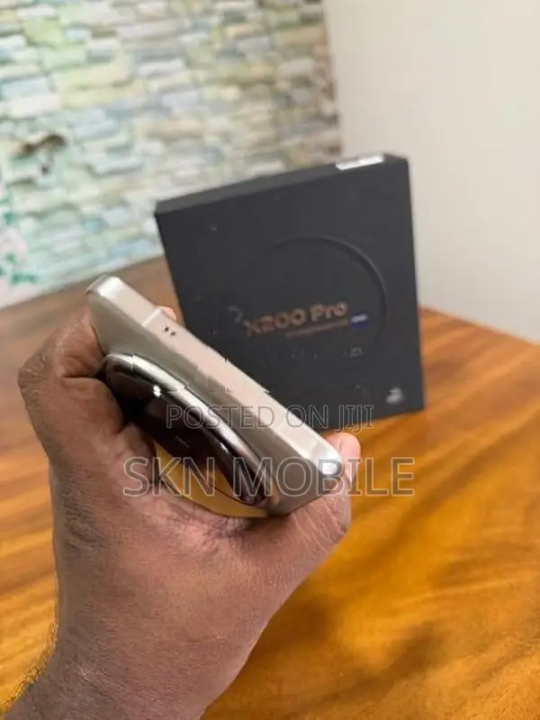 Vivo X200 Pro 16GB512GB (Used)