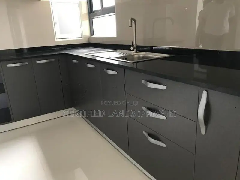 Thalawathugoda Fully Furnished Apartment For Sale