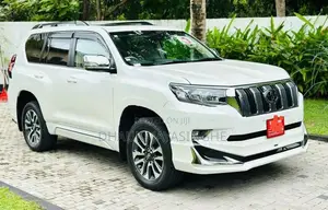 Toyota Land Cruiser Prado 2023