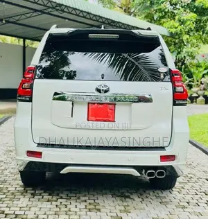 Toyota Land Cruiser Prado 2023