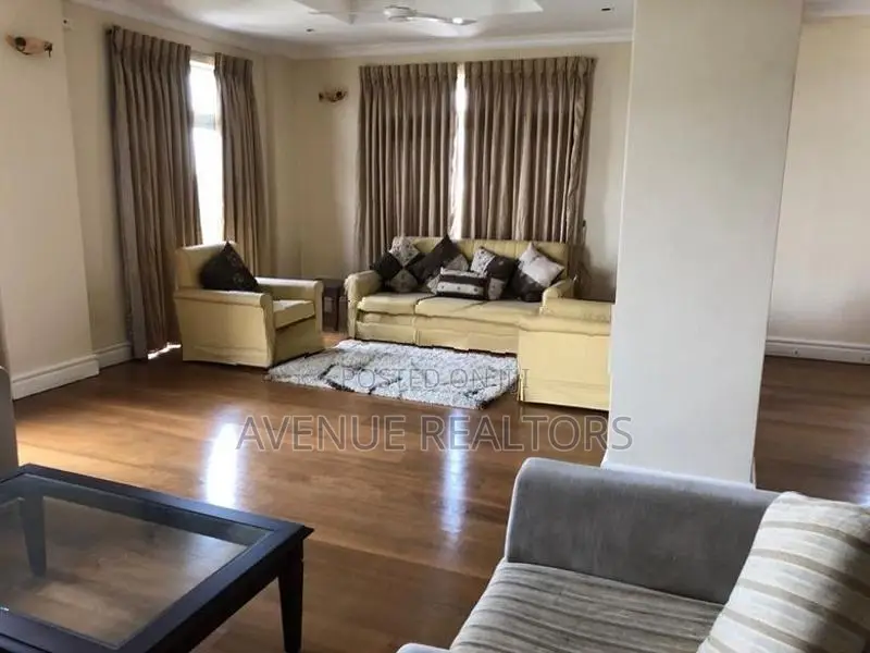 4BR Apartment for Rent in Colombo 07
