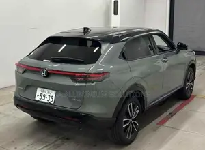 Honda Vezel Z PLAY 2025