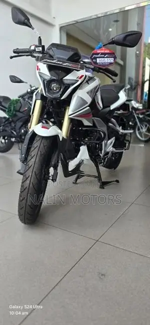 Bajaj Pulsar N160 Premium 2025
