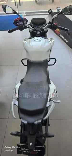 Bajaj Pulsar N160 Premium 2025