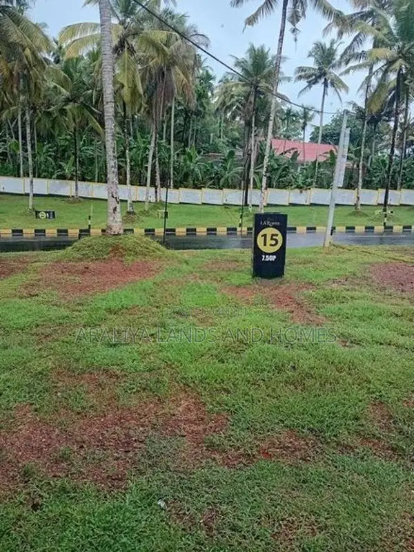 Land Close to Homagama