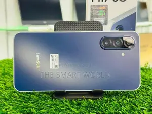 Samsung Galaxy M17 5G 6GB 128GB (Used)