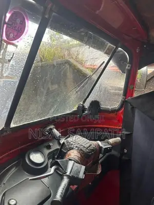 Bajaj RE 2010