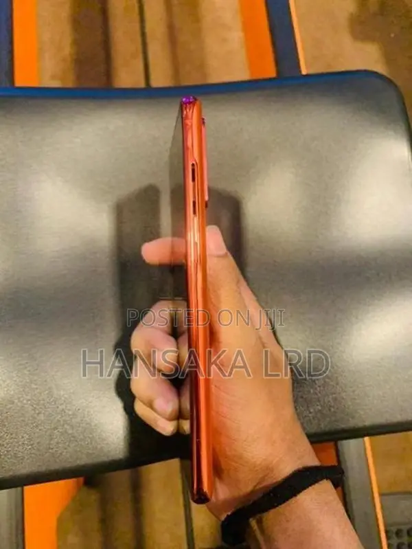 Samsung Galaxy S20FE (Used)