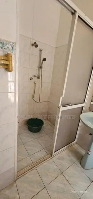 Land for Sale with Old House in Boralesgamuwa - 3949 U