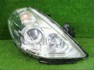 Nissan Tiida C11 Head Light
