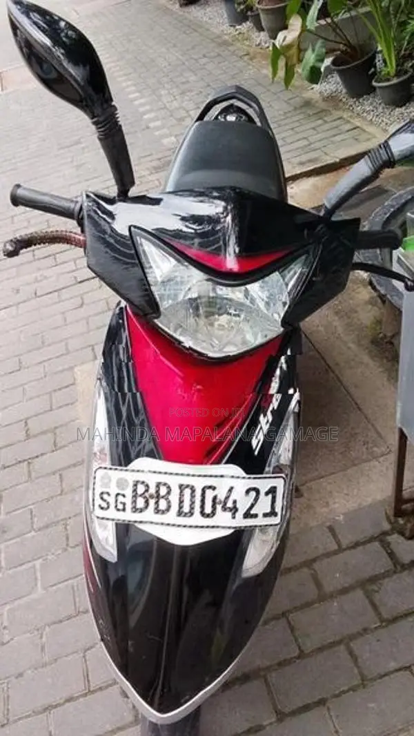 TVS Streak Black 2014