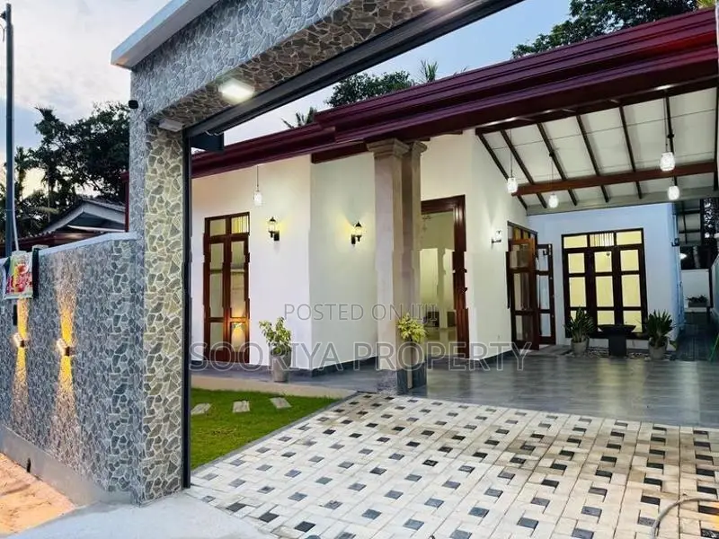 Brand New Luxury House for Sale in Piliyandala