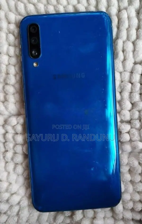 Samsung Galaxy A50 (Used)
