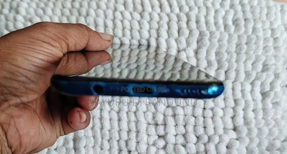 Samsung Galaxy A50 (Used)