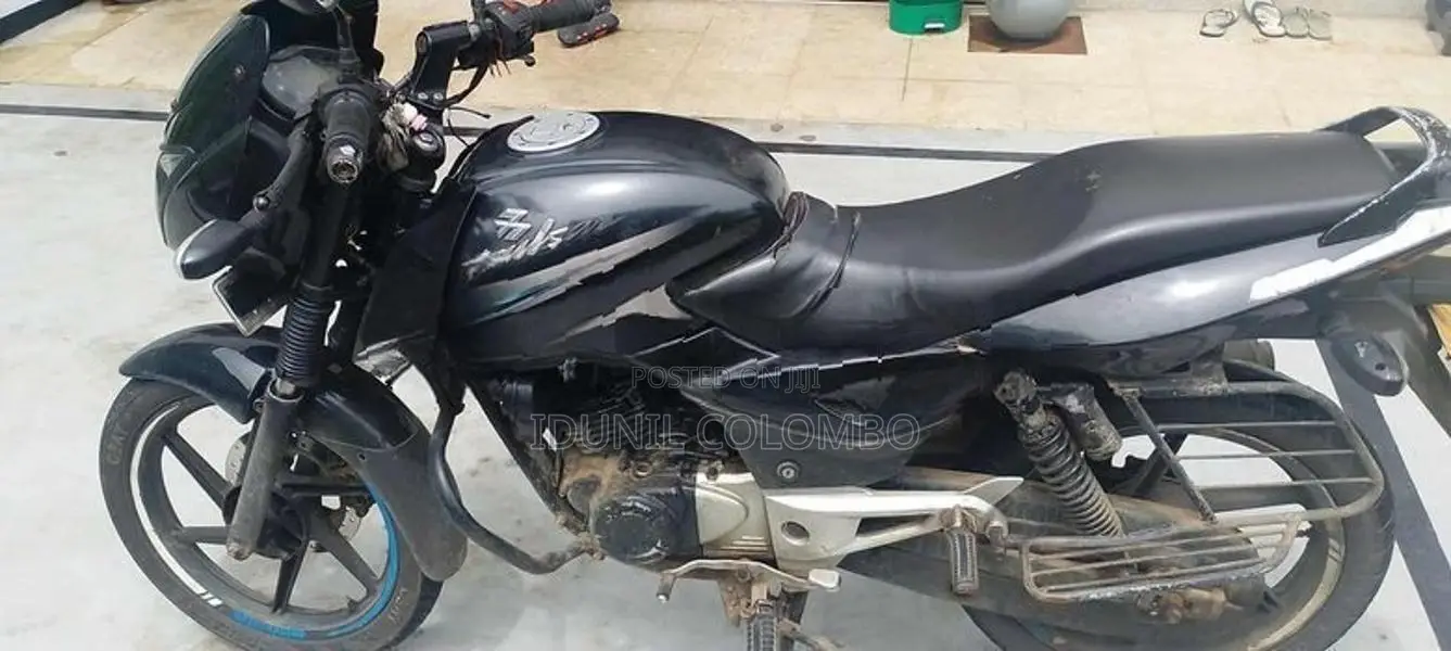 Bajaj Pulsar 150 2015