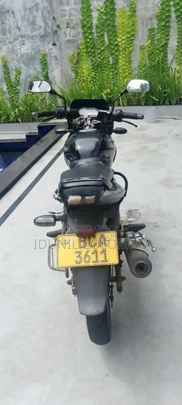Bajaj Pulsar 150 2015