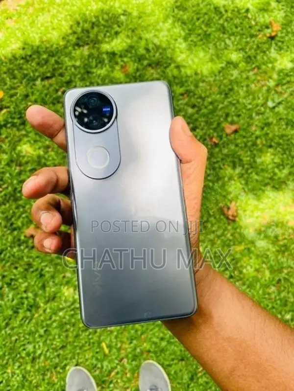 Vivo V50 (Used)
