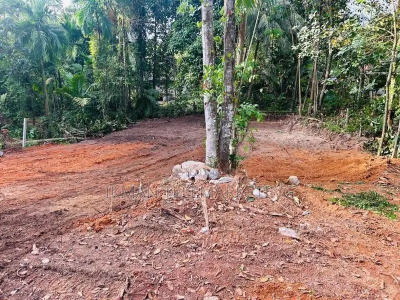Land for Sale in Nittambuwa