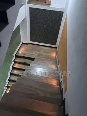 6.83 Perch Commercial Building for Sale in Pannipitiya
