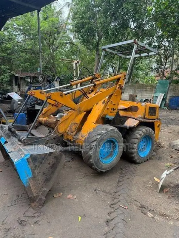 Komatsu SK07 Wheel Loader