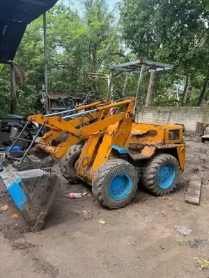 Komatsu SK07 Wheel Loader
