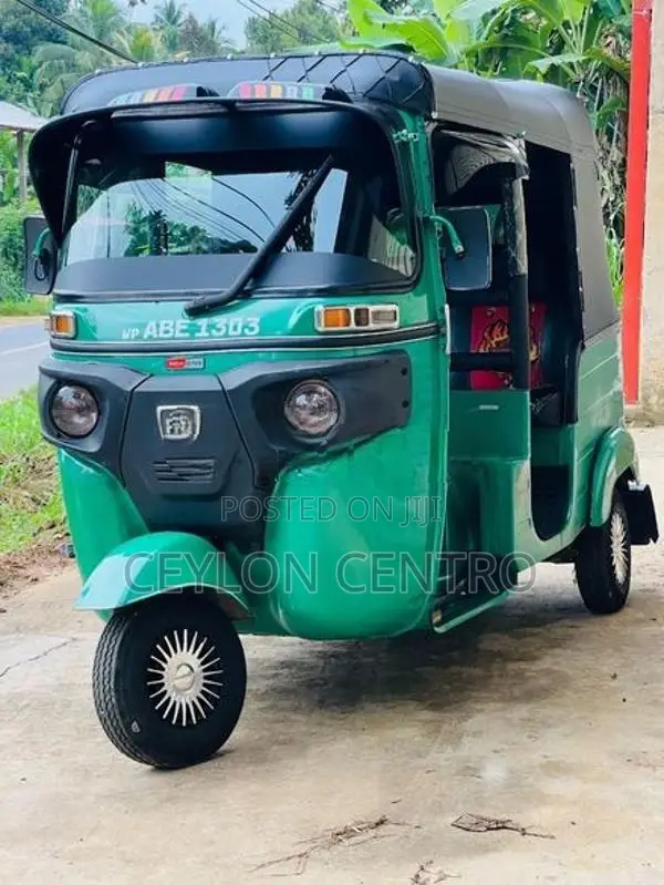 Bajaj RE Three Wheeler 2015