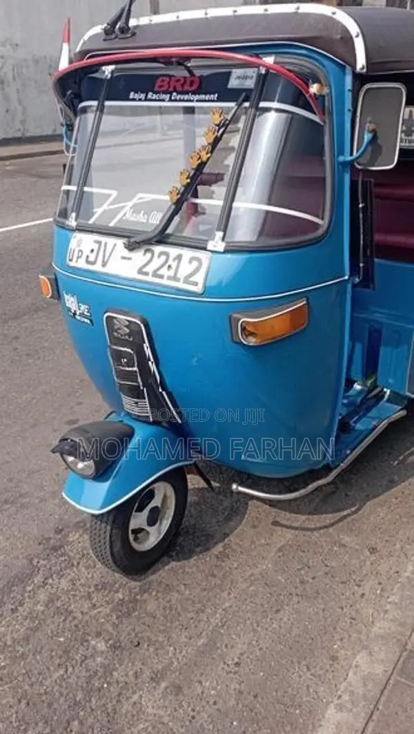 Bajaj RE 2004
