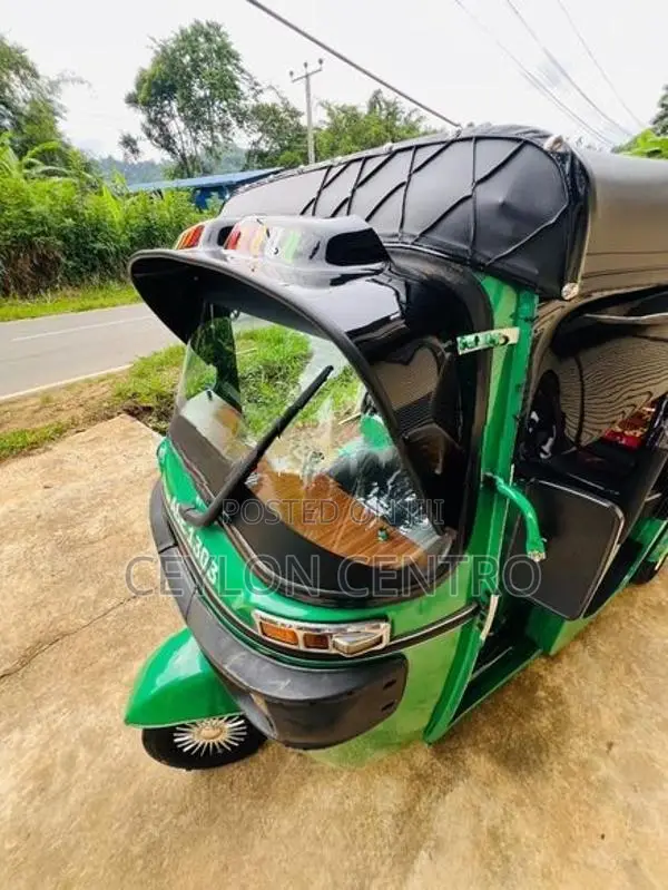 Bajaj RE Three Wheeler 2015
