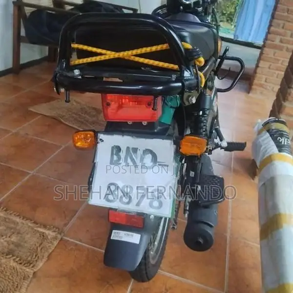 TVS XL 100 2025