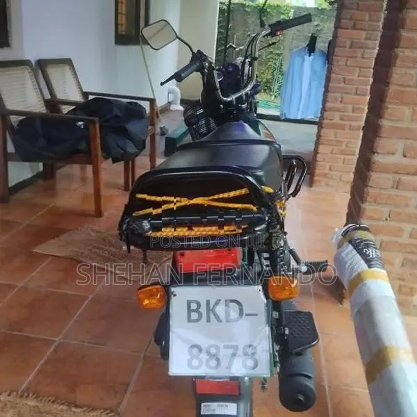 TVS XL 100 2025