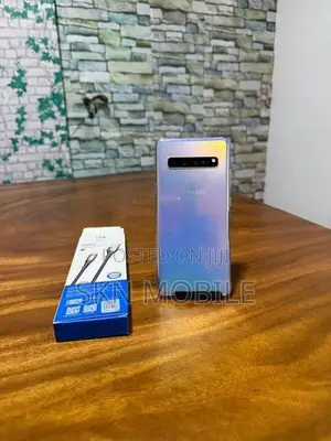 Samsung Galaxy S10 5G 8GB 256GB (Used)