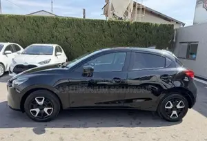Mazda 2 2024