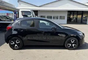 Mazda 2 2024