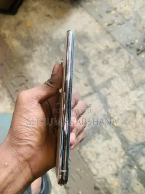 Apple iPhone XS Max (Used)