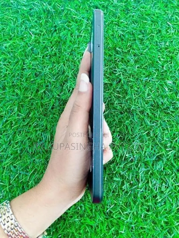 Infinix Hot 60i 6GB/128GB (Used)