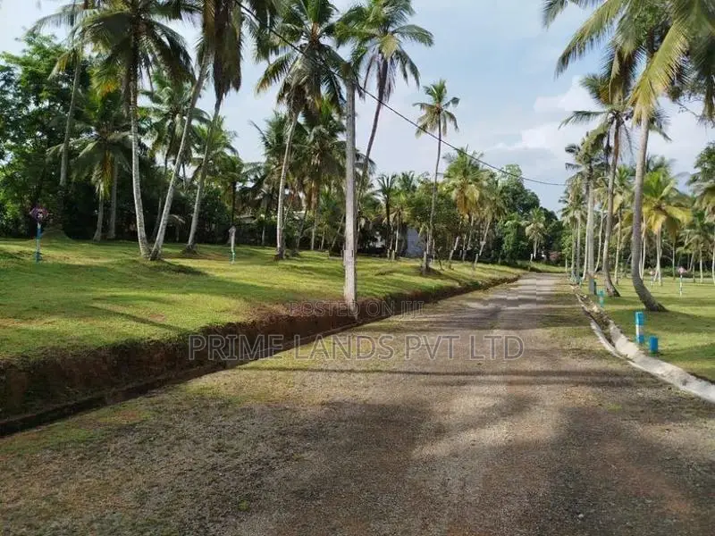 Land In Nittambuwa