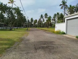 Land In Nittambuwa Town
