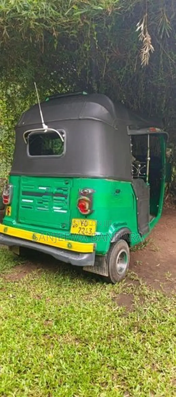 TVS King Three Wheeler 2011