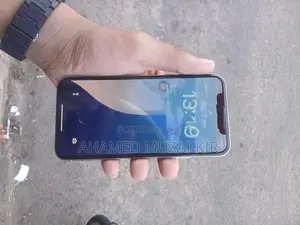 Apple iPhone XS (Used)